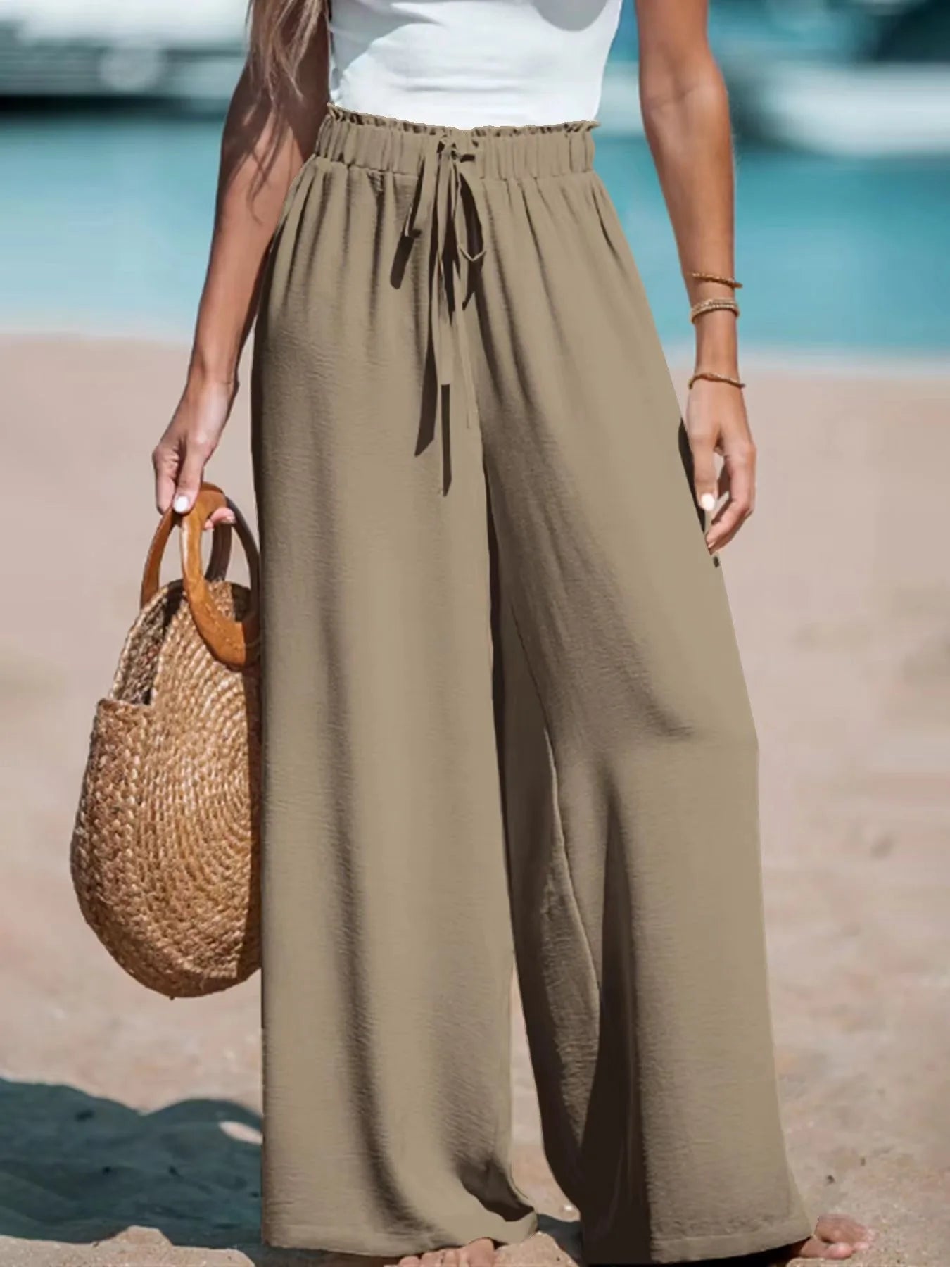 Lina | Flowy Wide-Leg Trousers - Khaki - Tillybelle